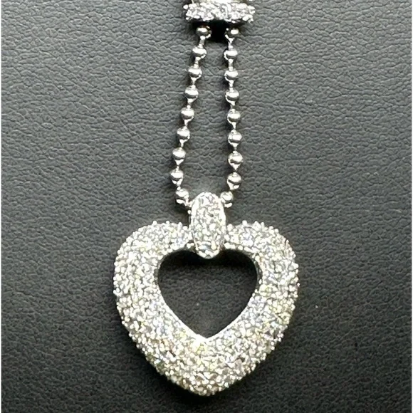 BEAUTIFUL DAZZLING HEART NECKLACE - Picture 2 of 4